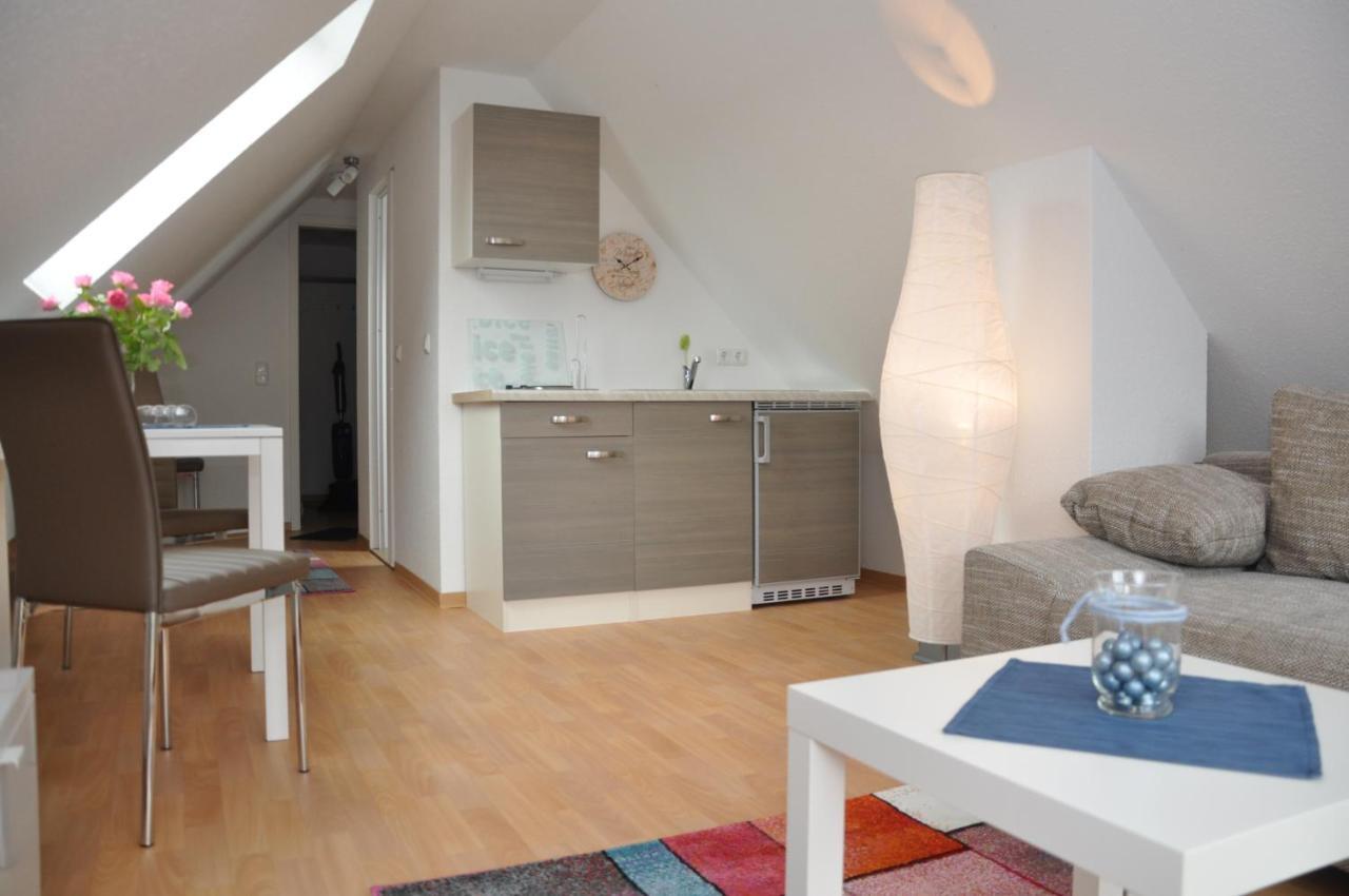 Ferienhaus Mueritzzauber / 1 Zimmer Dachgeschoss-Appartement Röbel المظهر الخارجي الصورة