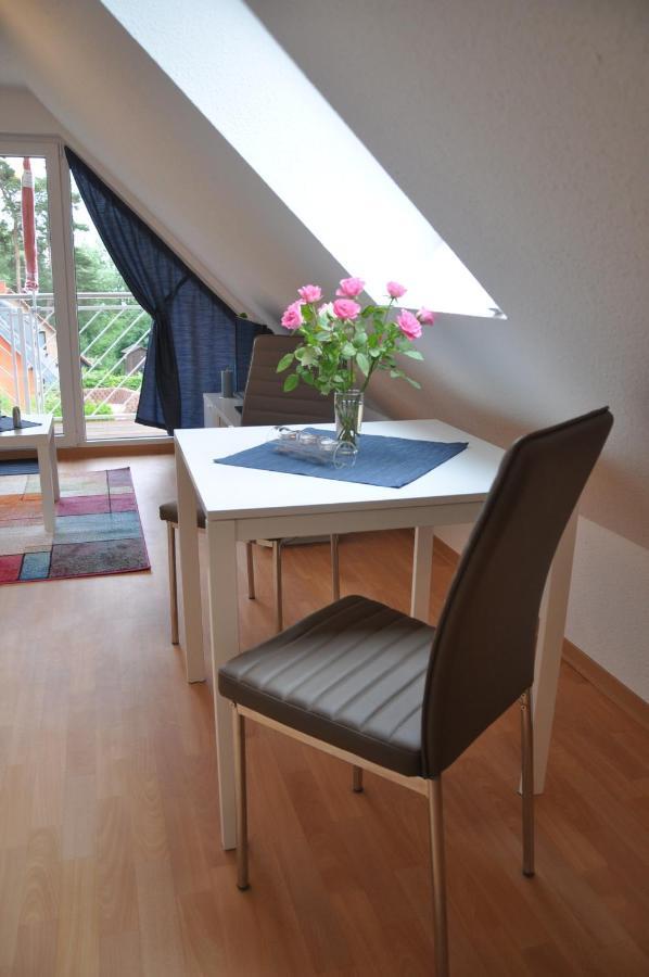 Ferienhaus Mueritzzauber / 1 Zimmer Dachgeschoss-Appartement Röbel المظهر الخارجي الصورة