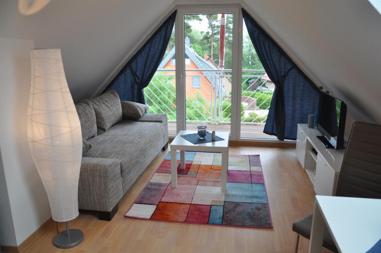 Ferienhaus Mueritzzauber / 1 Zimmer Dachgeschoss-Appartement Röbel المظهر الخارجي الصورة