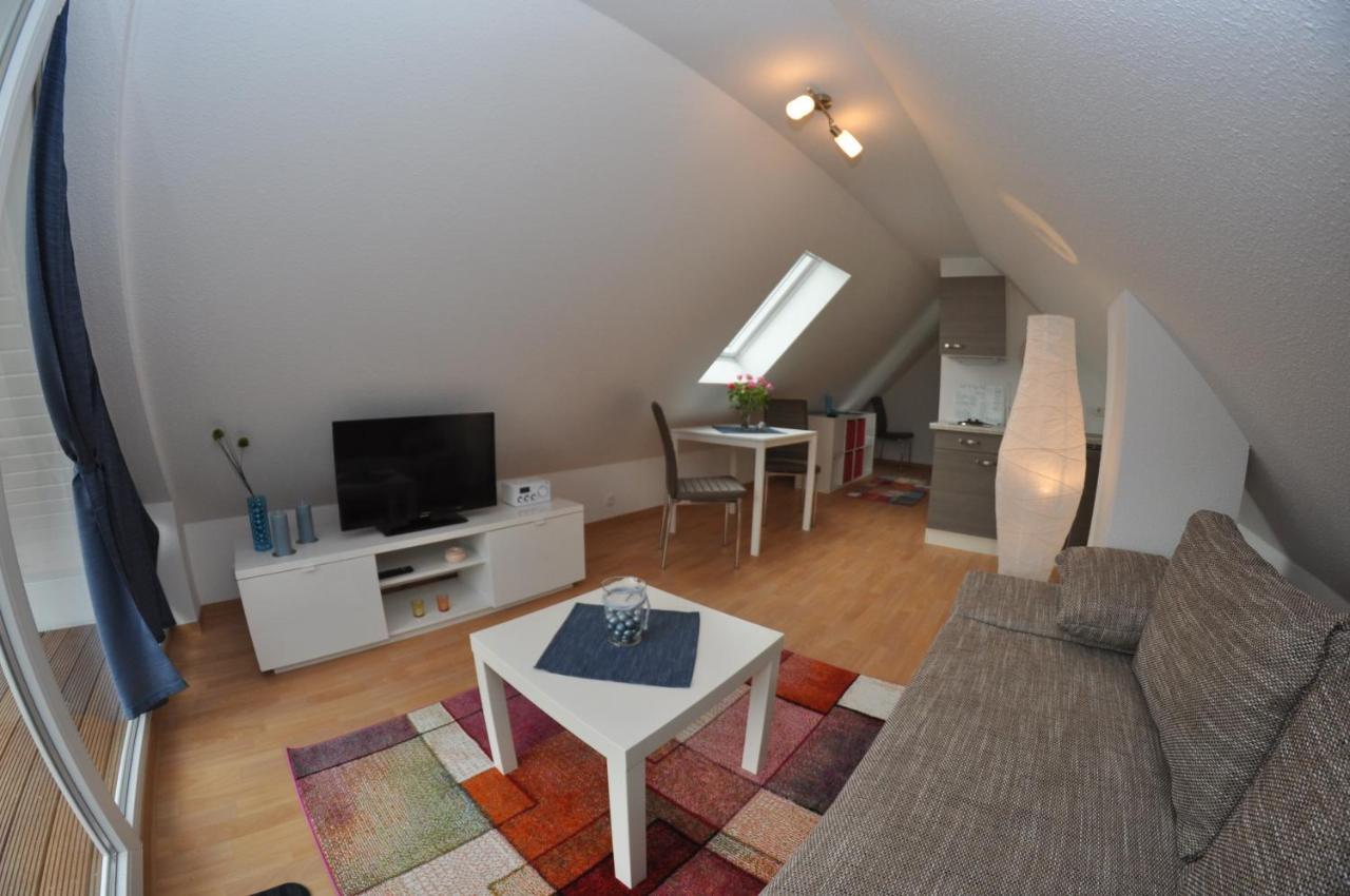 Ferienhaus Mueritzzauber / 1 Zimmer Dachgeschoss-Appartement Röbel المظهر الخارجي الصورة